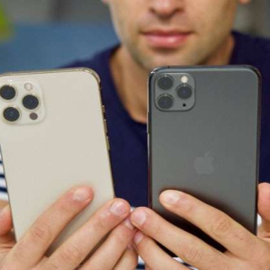 So Sánh Pin iPhone 12 Pro Max và 11 Pro Max. Nên Mua Loại Nào Hơn
