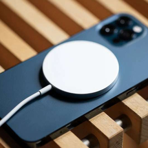 So Sánh Đánh Giá Sự Khác Biệt Giữa Pin iPhone 13 Và 13 Pro