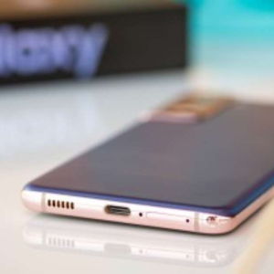 Samsung Galaxy S22 sẽ trang bị pin 3.700 mAh và sạc 25W