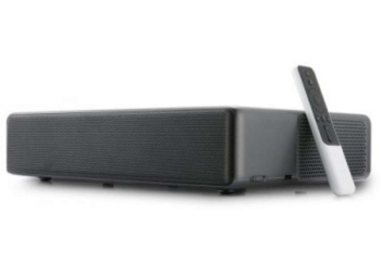 Máy chiếu Laser WEMAX ONE PRO FMWS02C, tương đương với một chiếc TV 100 inch