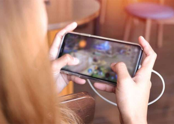 Điện Thoại iPhone 16 Pro Max Bị Nóng Khi Sạc - 5 Cách Khắc Phục