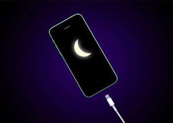 Có Nên Sạc iPhone 16 Qua Đêm Không? Có Nguy Hại Cho Gì Không?