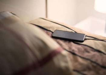 Có Nên Sạc Pin Xiaomi 14 Pro Qua Đêm Không? Cách Sạc Chuẩn