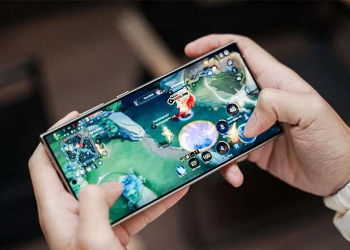 Galaxy S25 Có Thể Có Bộ Vi Xử Lý RAM Nhanh Hơn iPhone 16 Pro