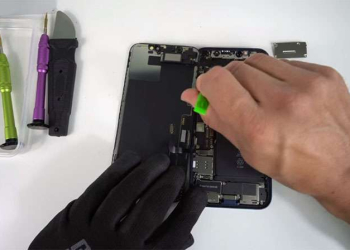 Hướng Dẫn Thay Màn Hình iPhone 15 Ultra? Cần Lưu Ý Gì?