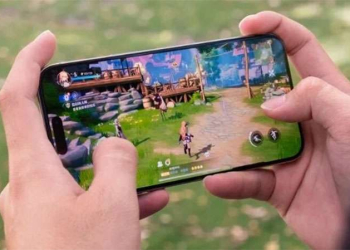 Vì Sao Màn Hình iPhone 16 Ultra Không Nhận Cảm Ứng? Cách Sửa Lỗi