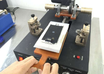 Ép Kính iPhone 15 Pro Max Bao Nhiêu Tiền? Địa Chỉ Ép Kính iPhone