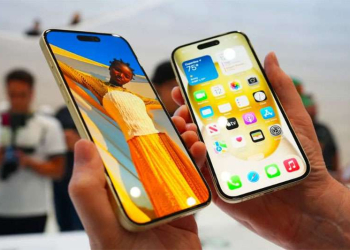 So Sánh iPhone 15 Pro Max & Galaxy S23 Ultra: Thả Rơi, Thiết Kế..