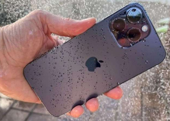 Giải Đáp Thay Kính Lưng iPhone 15 Series Có Mất Chống Nước Không?