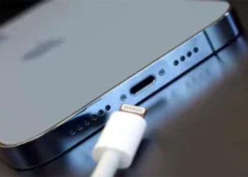 Chân Sạc iPhone 16 Pro Max Bị Chập Chờn: Nguyên Nhân& Cách Sửa