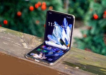 Khui Thùng OPPO Find N3 Flip Xem Bên Trong Có Gì Đặc Biệt?