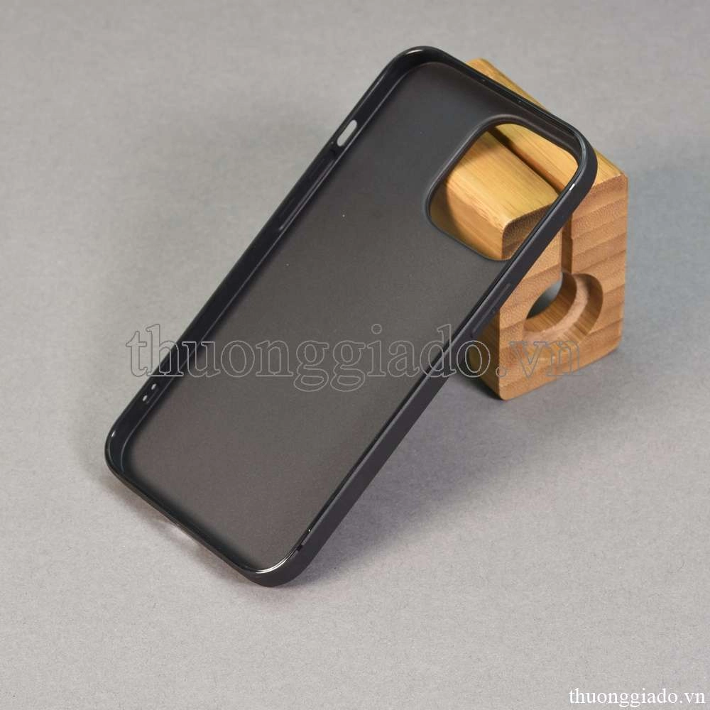 Ốp lưng silicone iPhone 13 Pro ốp dẻo màu đen hiệu Vu case Ốp lưng silicone iPhone 13 Pro ốp dẻo màu đen hiệu Vu case