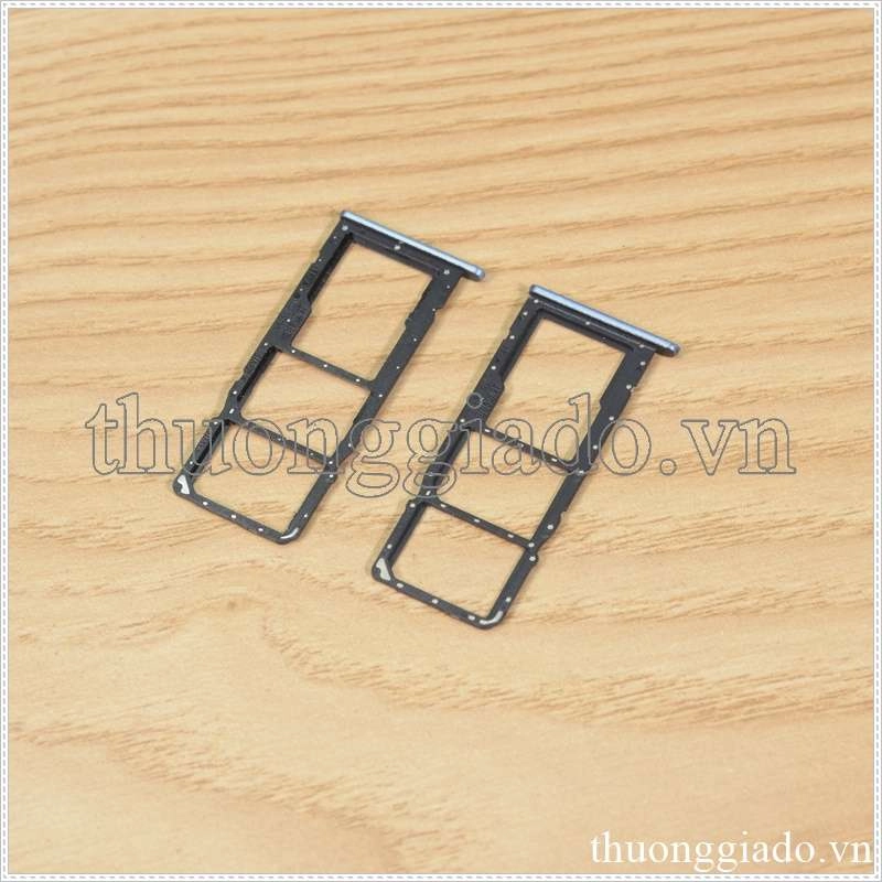 Khay sim Realme C21Y (3 in 1), 2 ngăn đựng nano sim và 1 ngăn đựng thẻ nhớ TF