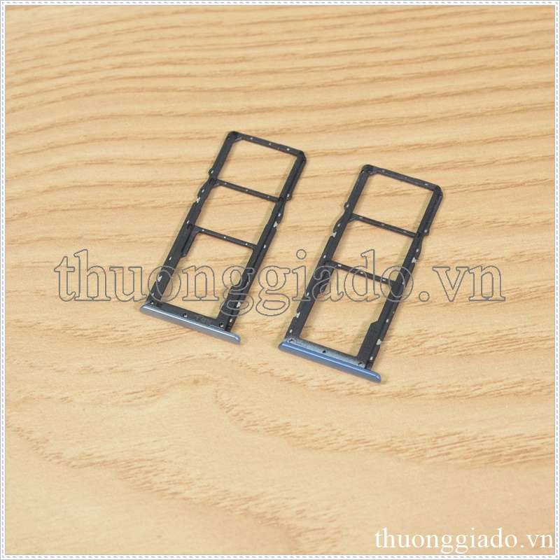 Khay sim Realme C21Y (3 in 1), 2 ngăn đựng nano sim và 1 ngăn đựng thẻ nhớ TF