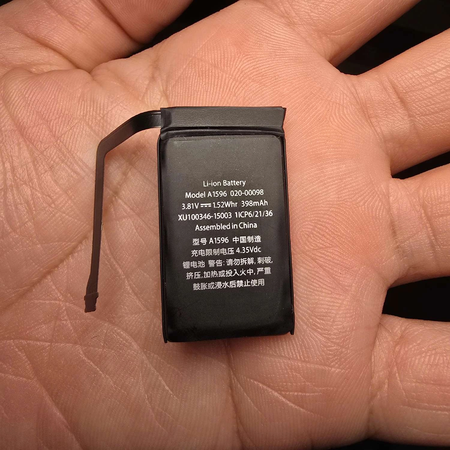 Pin hộp sạc tai nghe Apple AirPods thế hệ 1/ 2