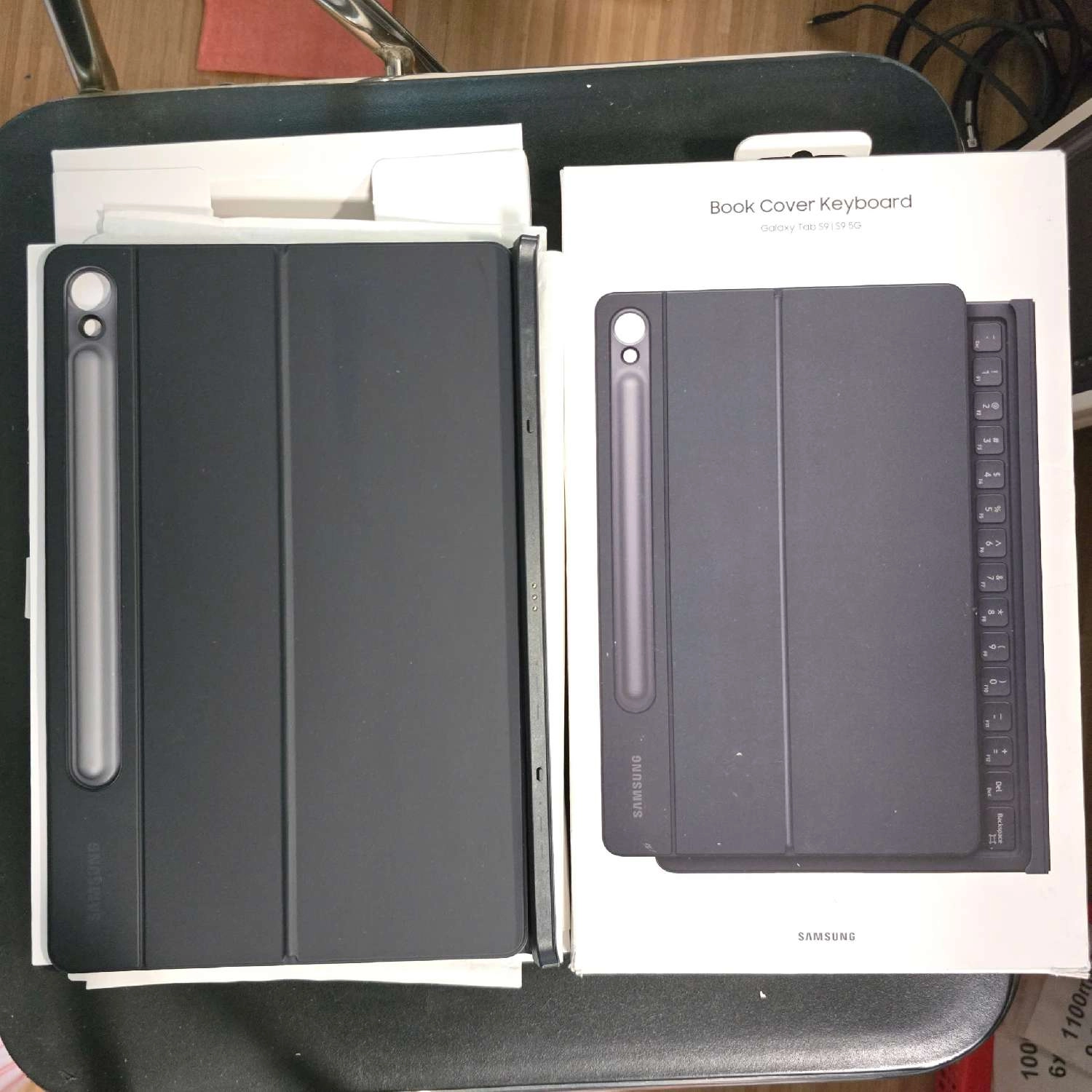 Bao da kiêm bàn phím Samsung Galaxy Tab S9 / Tab S9 FE Book Cover Keyboard