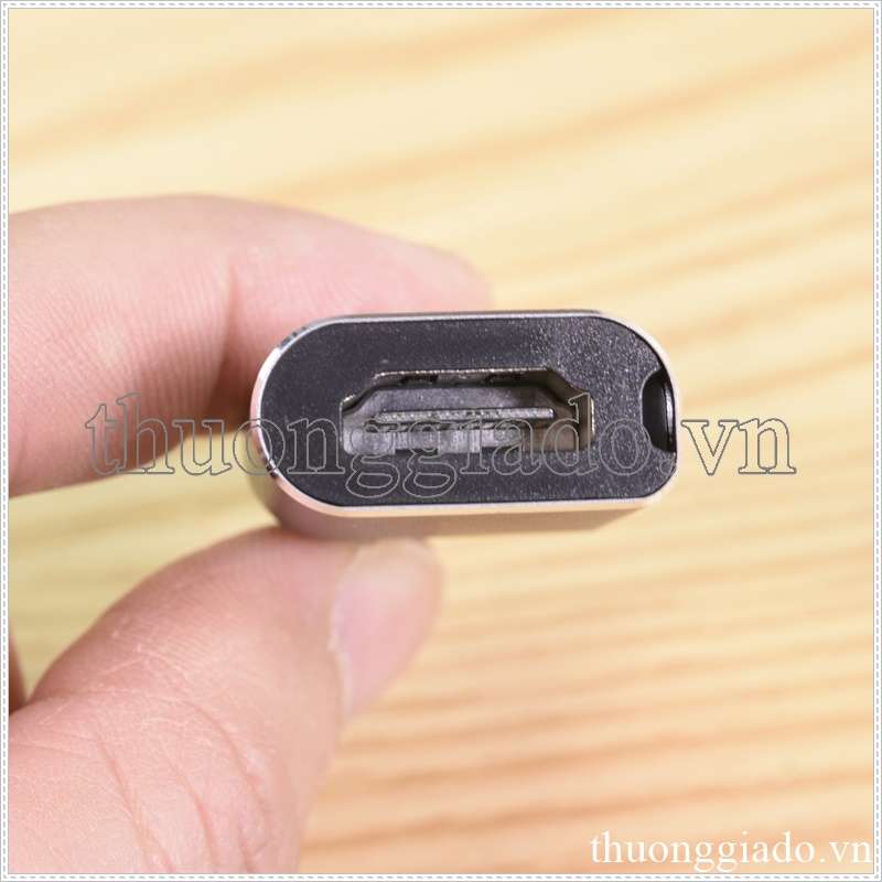 Đầu chuyển Type C sang HDMI 4K 60Hz có hỗ trợ cổng sạc điện