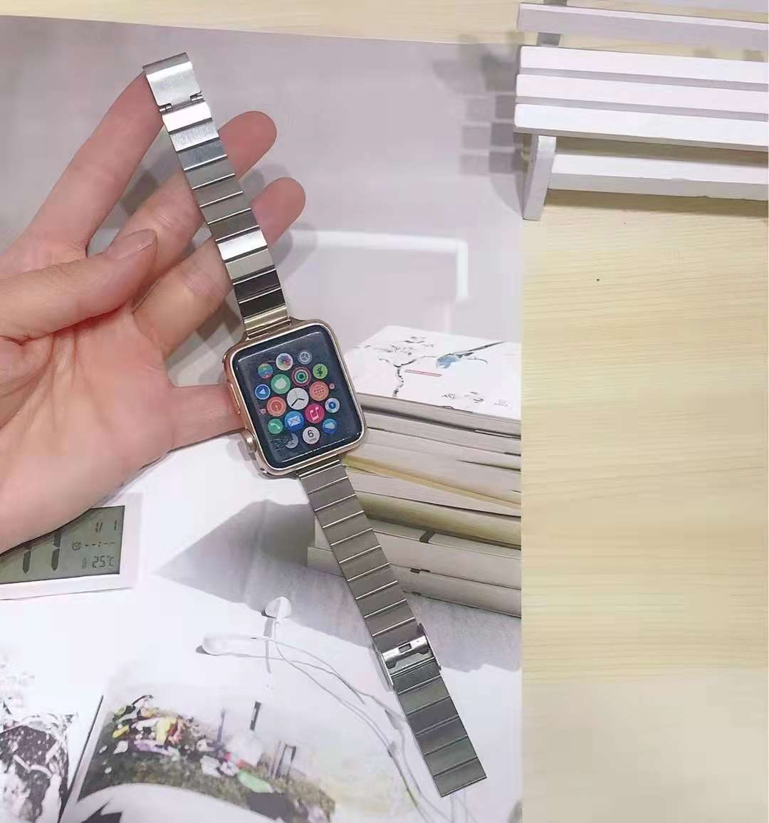 Dây đồng hồ Apple Watch 38mm/ 40mm/ 41mm/ 42mm/ 44mm/ 45mm (chất liệu hợp kim, một hàng mắt) series 1 đến series 7