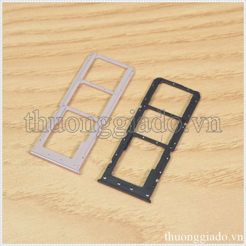 Khay sim Oppo A5 (2020) (3 in 1), 2 ngăn đựng nano sim và 1 ngăn đựng thẻ nhớ TF