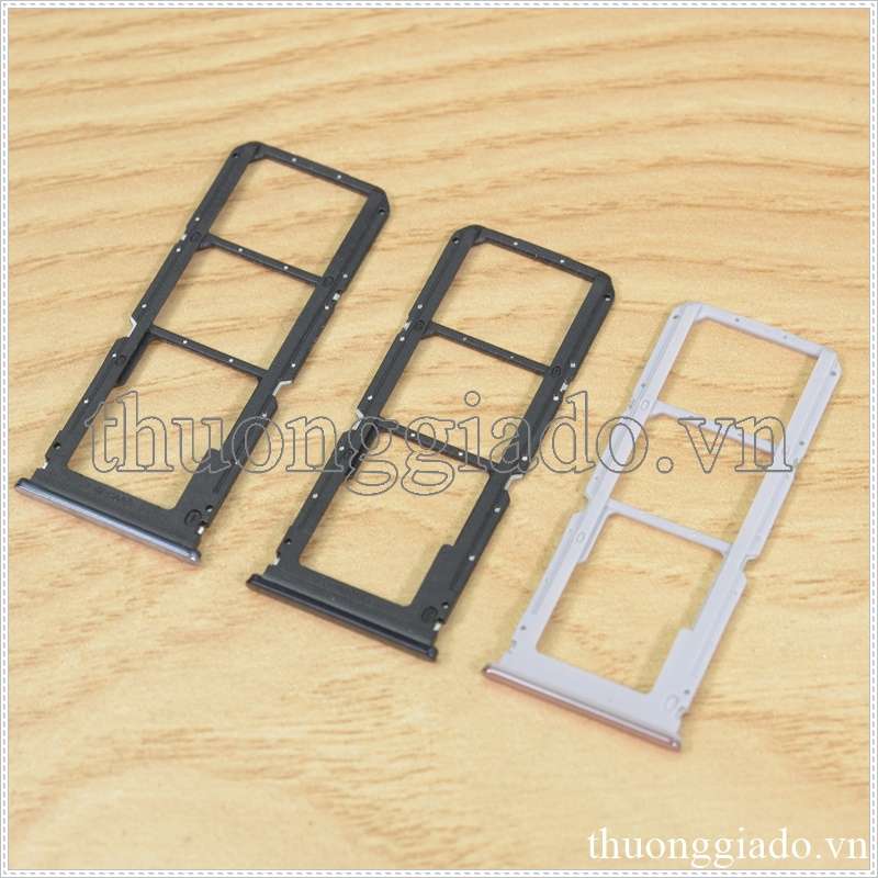 Khay sim Oppo A55 (3 in 1), 2 ngăn đựng nano sim và 1 ngăn đựng thẻ nhớ TF