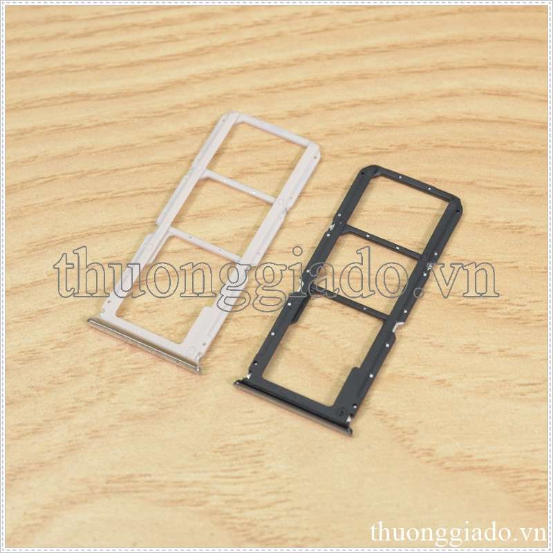 Khay sim Oppo A95 (3 in 1), 2 ngăn đựng nano sim và 1 ngăn đựng thẻ nhớ TF
