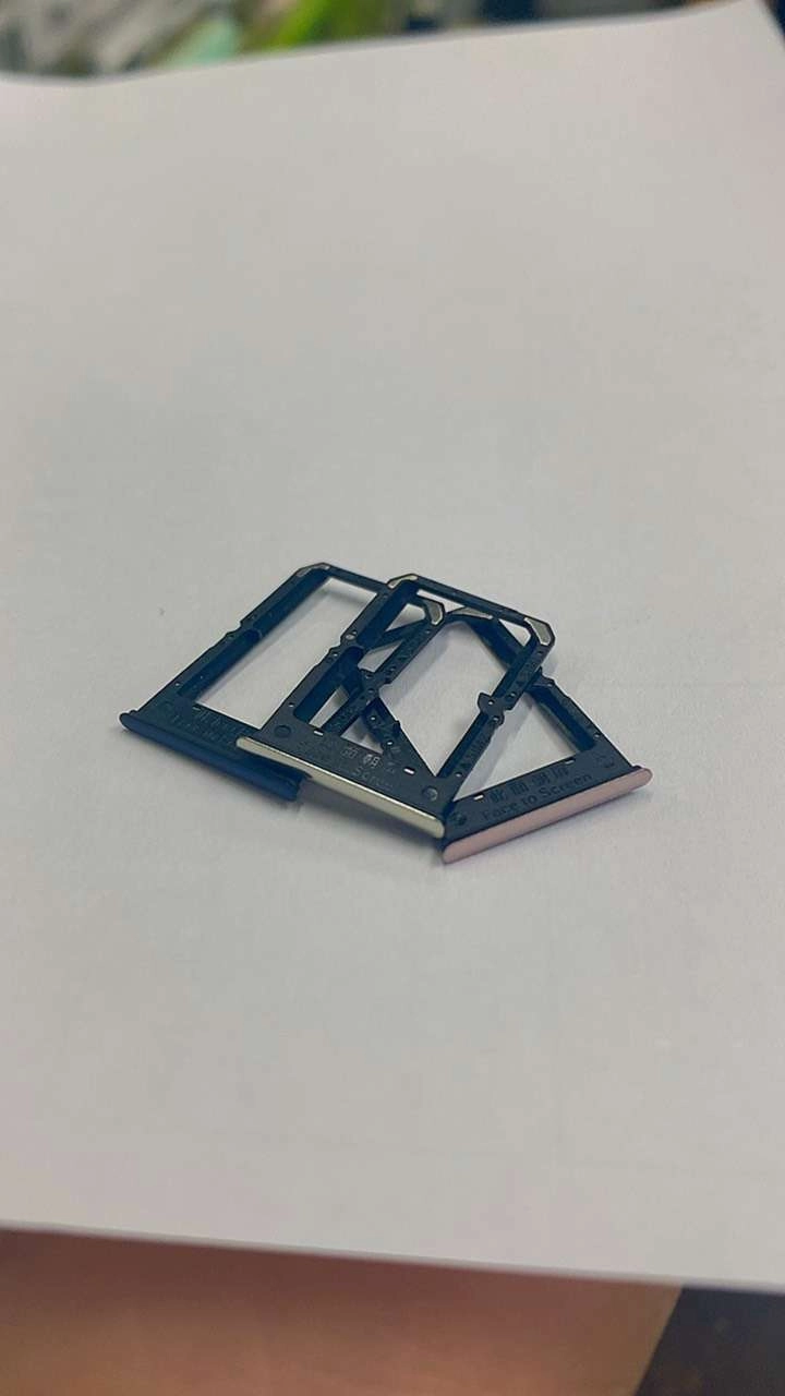 Khay sim Oppo Reno 3, 02 ngăn đựng trong 01, dual sim, nano sim	