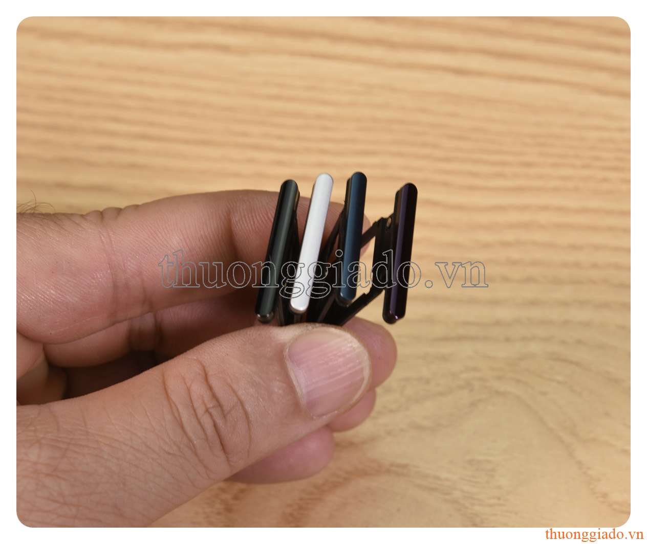 Khay sim sony xz3
