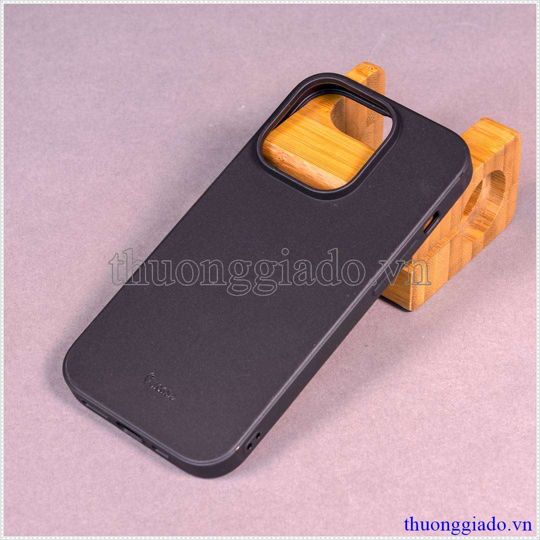 Ốp lưng dẻo iPhone 14 Pro, ốp silicone màu đen hiệu Vu Case