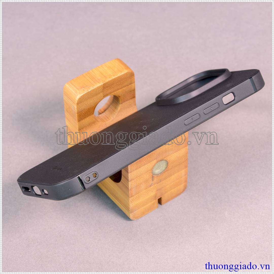Ốp lưng dẻo iPhone 14 Pro, ốp silicone màu đen hiệu Vu Case
