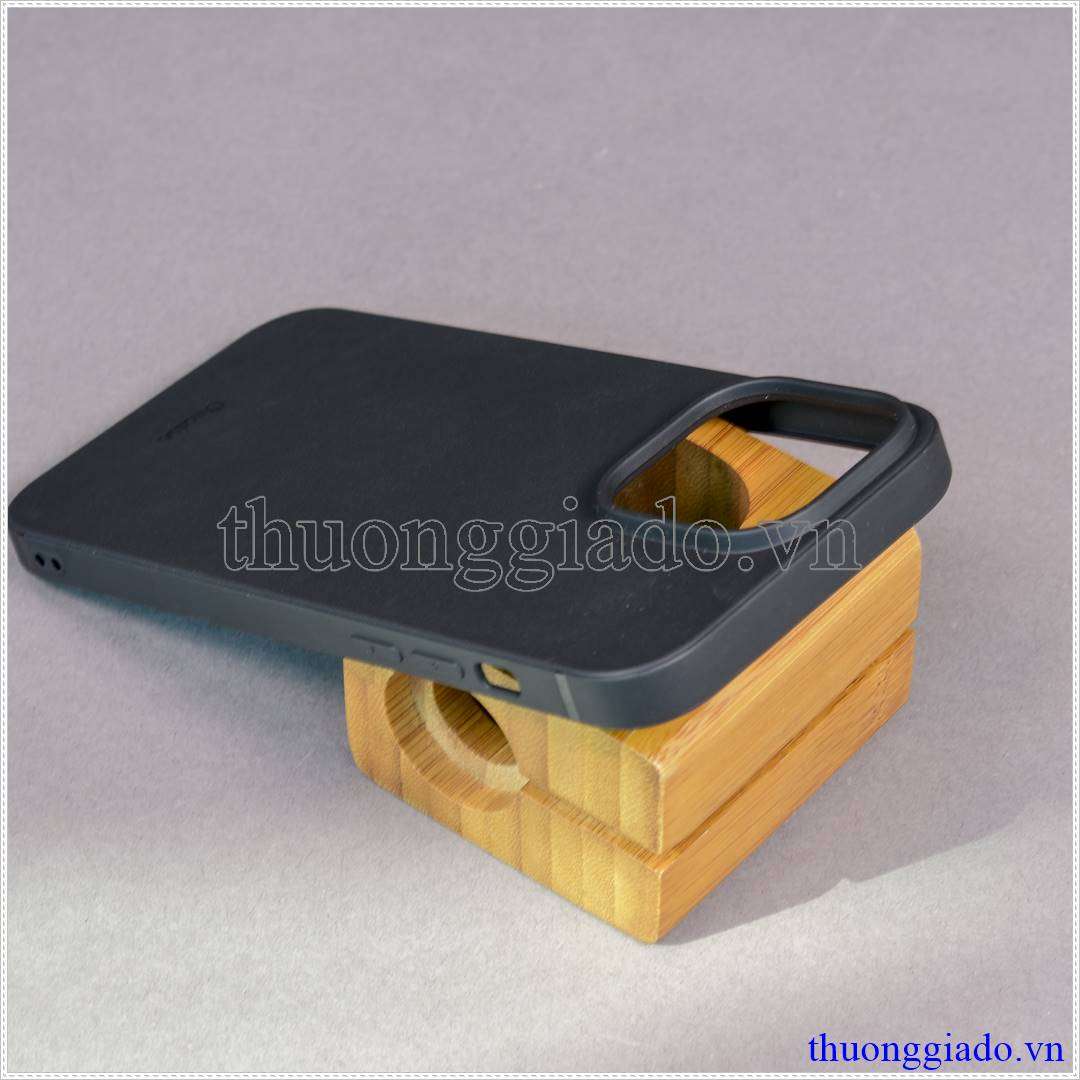 Ốp lưng dẻo màu đen iPhone 14 Pro Max hiệu Vu Case