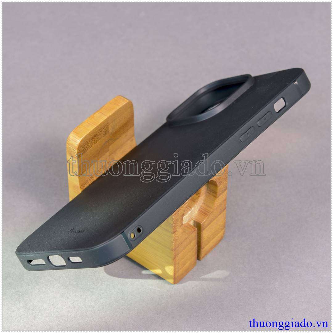 Ốp lưng dẻo màu đen iPhone 14 Pro Max hiệu Vu Case