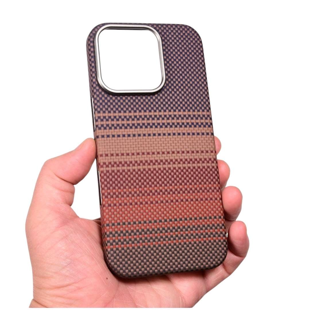 Ốp lưng iPhone 16 Pro, iPhone 16 Pro Max chất liệu Carbon Moonrise Gear Sunset