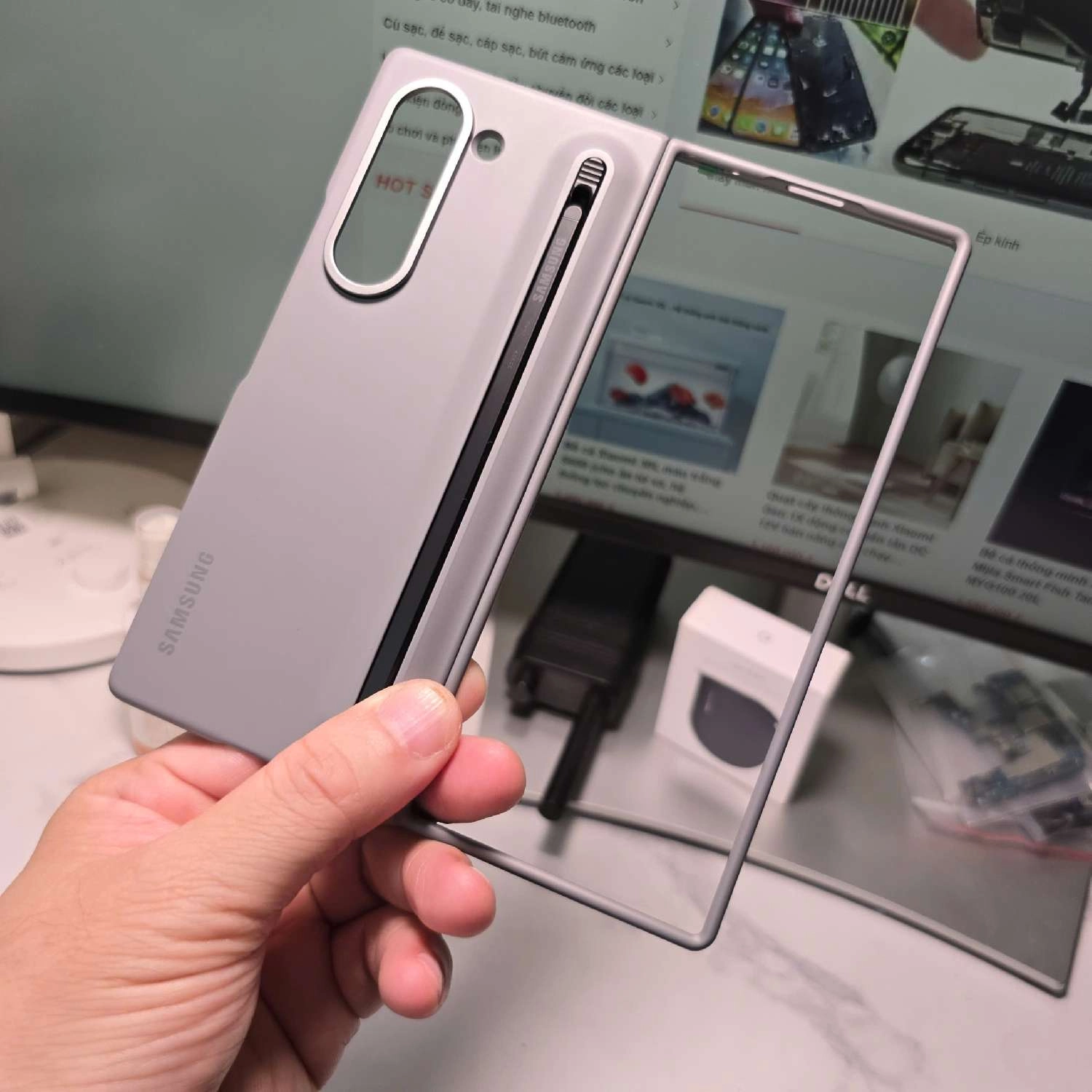 Ốp lưng kèm bút spen cho Samsung Galaxy Z Fold 6