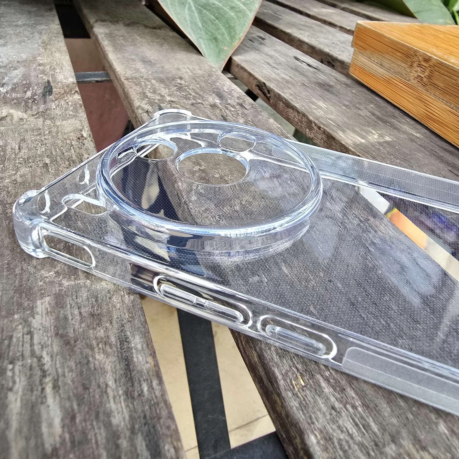 Ốp lưng ZTE nubia Z50S Pro (ốp silicone dẻo trong suốt tăng cường chống sốc 4 góc)