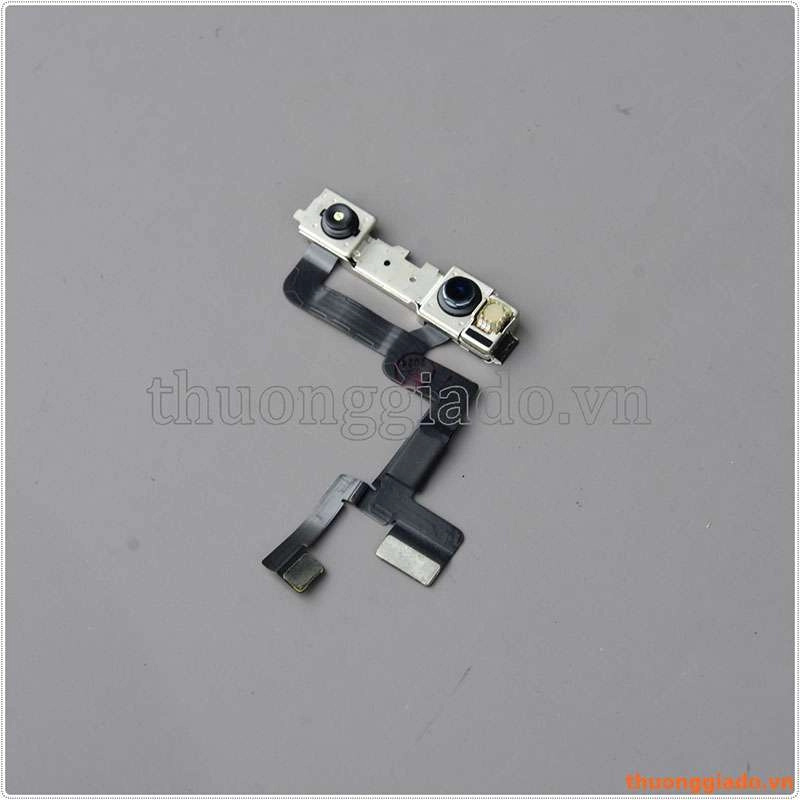 Thay camera iPhone 11, camera kép, độ phân giải mỗi camera là 12 MP