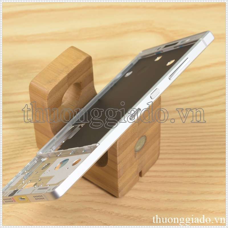 Thay khung viền Blackberry Key 2