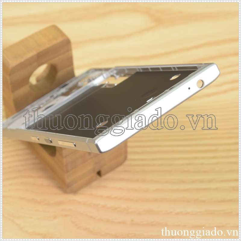 Thay khung viền Blackberry Key 2