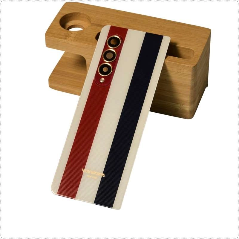 Thay kính lưng ( nắp lưng ) Samsung Galaxy Z Fold 3 Thom Browne Edition New York