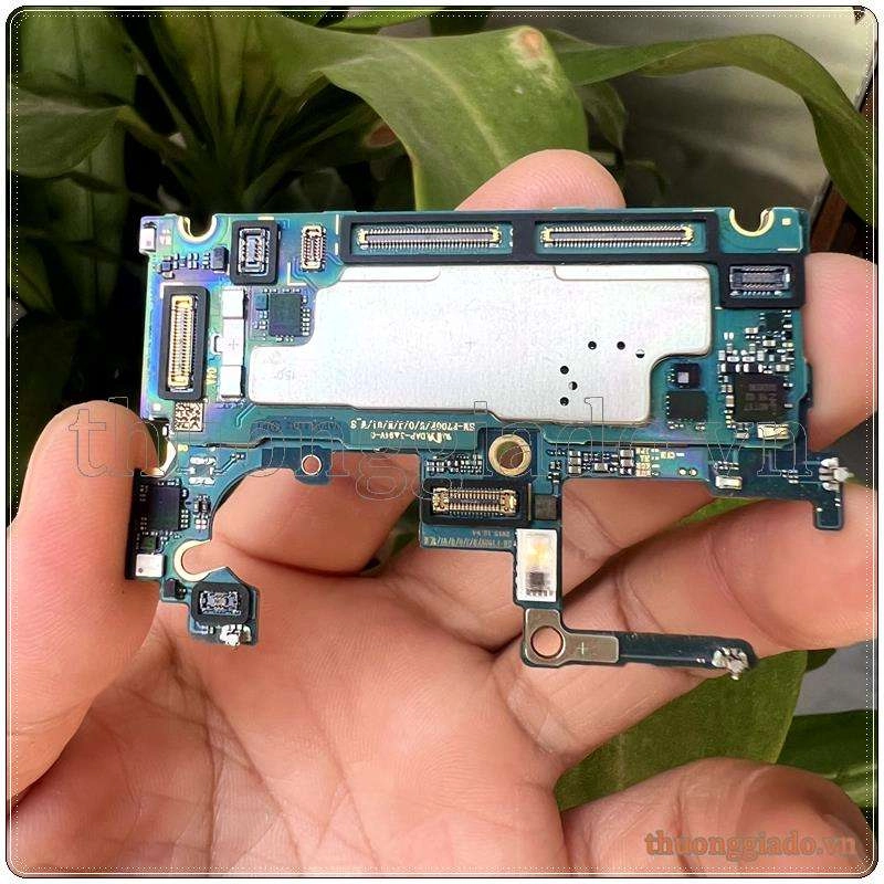 Thay main Samsung Galaxy Z Flip 1 SM-F700F tháo máy chính hãng