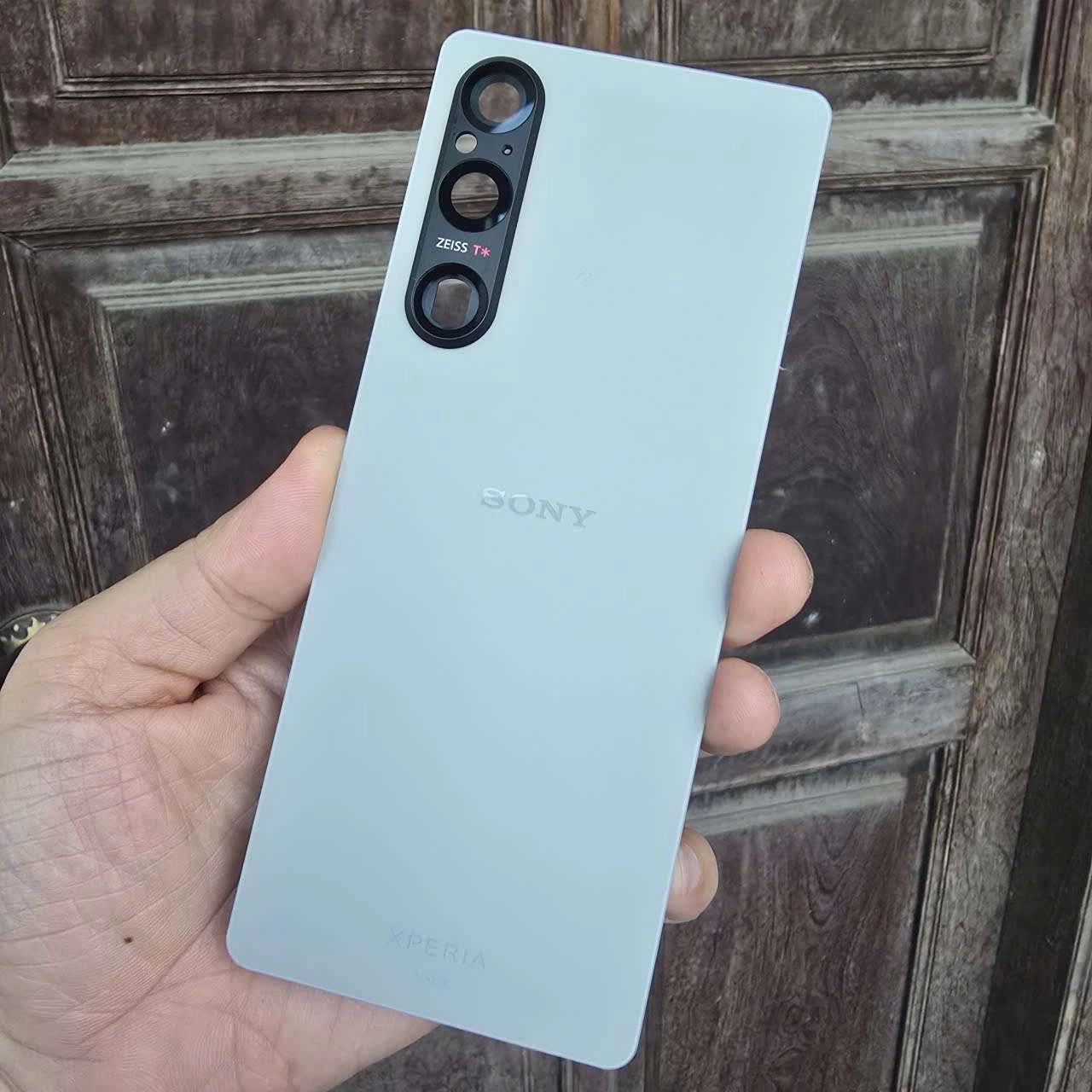 Thay nắp lưng (kính lưng) Sony Xperia 1 V, Xperia 1 Mark 5 kèm kính camera sau