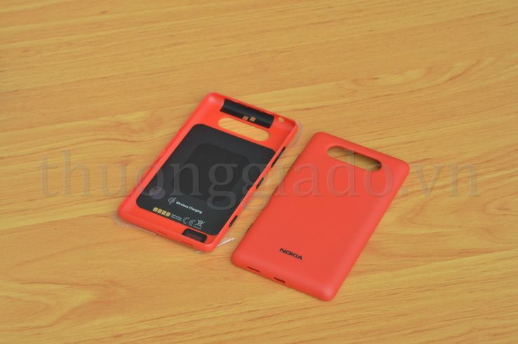 Thay nắp lưng sạc không dây Nokia Lumia 820/ Wireless Charging Shell CC-3041