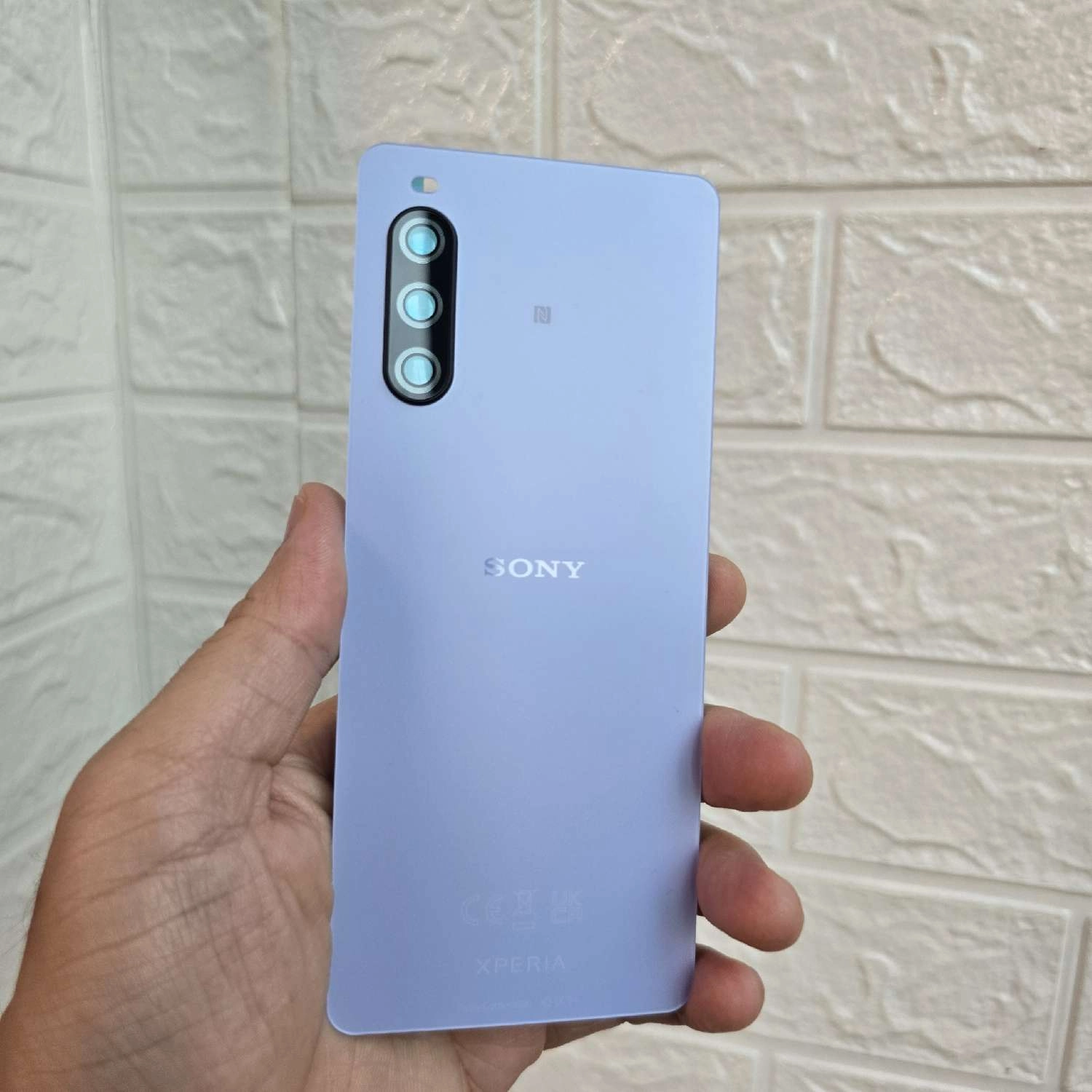 Thay nắp lưng Sony Xperia 10 Mark V