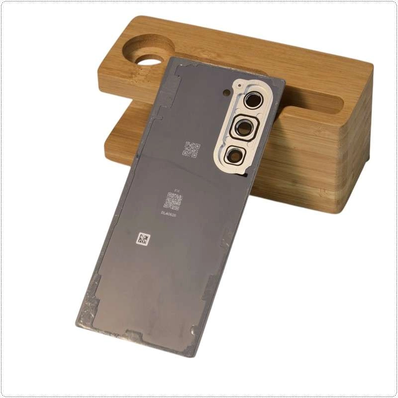Thay kính lưng (nắp lưng) Samsung Galaxy Z Fold 6 F956 Chính Hãng kèm kính camera Thay kính lưng (nắp lưng) Samsung Galaxy Z Fold 6 F956 Chính Hãng kèm kính camera
