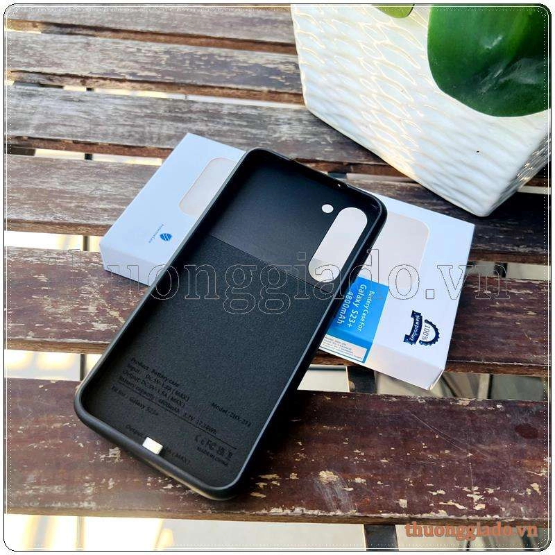 Pin sạc dự phòng kiêm ốp lưng Galaxy S23 Plus