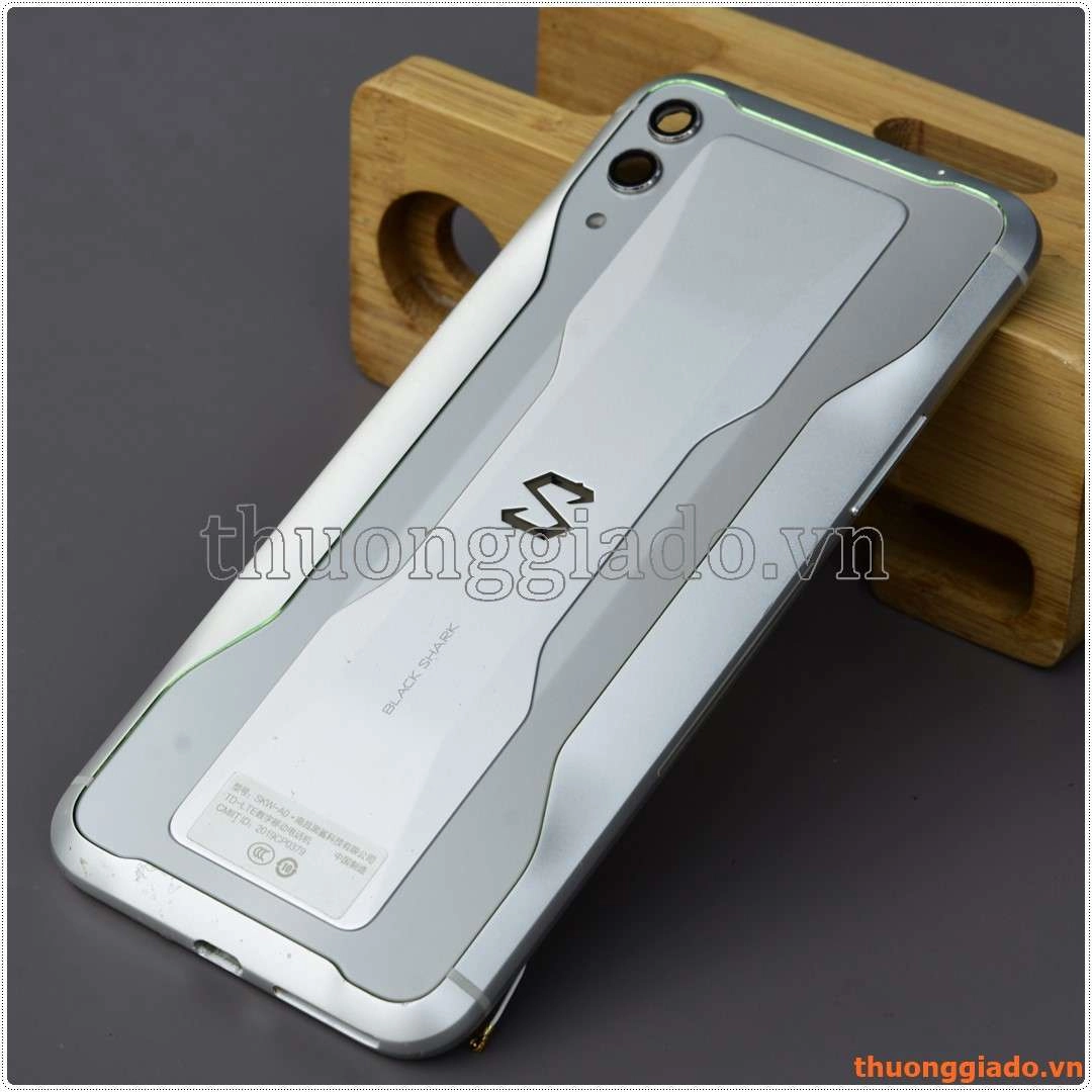 thay vỏ BlackShark 2