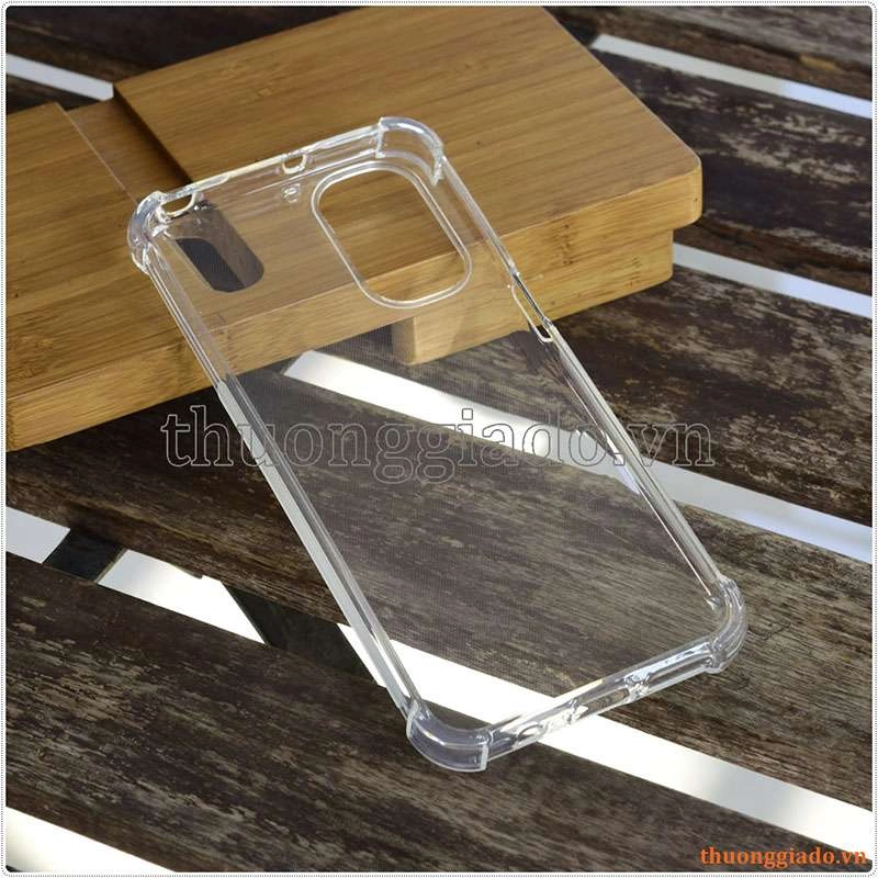 Ốp lưng dẻo trong suốt Motorola Moto G31 (5G), chống sốc 4 góc Ốp lưng dẻo trong suốt Motorola Moto G31 (5G), chống sốc 4 góc