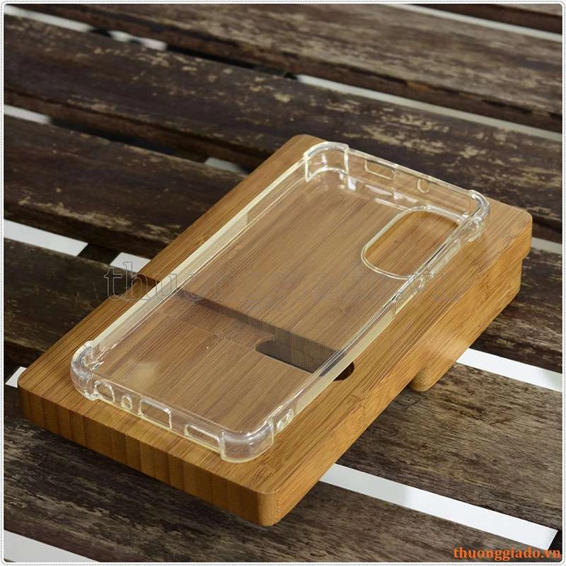 Ốp lưng dẻo trong suốt Motorola Moto G62 (5G), chống sốc 4 góc