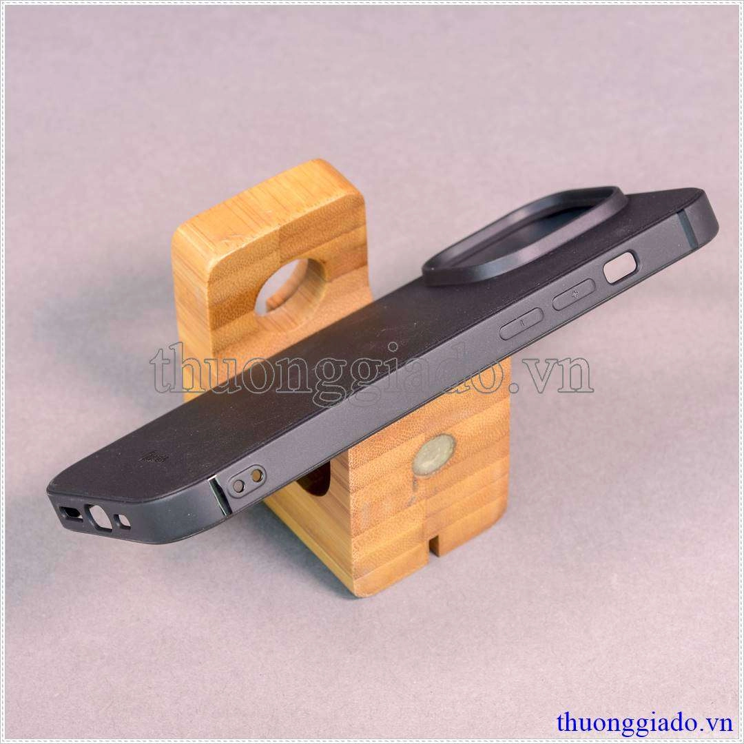 Ốp lưng dẻo iPhone 14 Pro, ốp silicone màu đen hiệu Vu Case