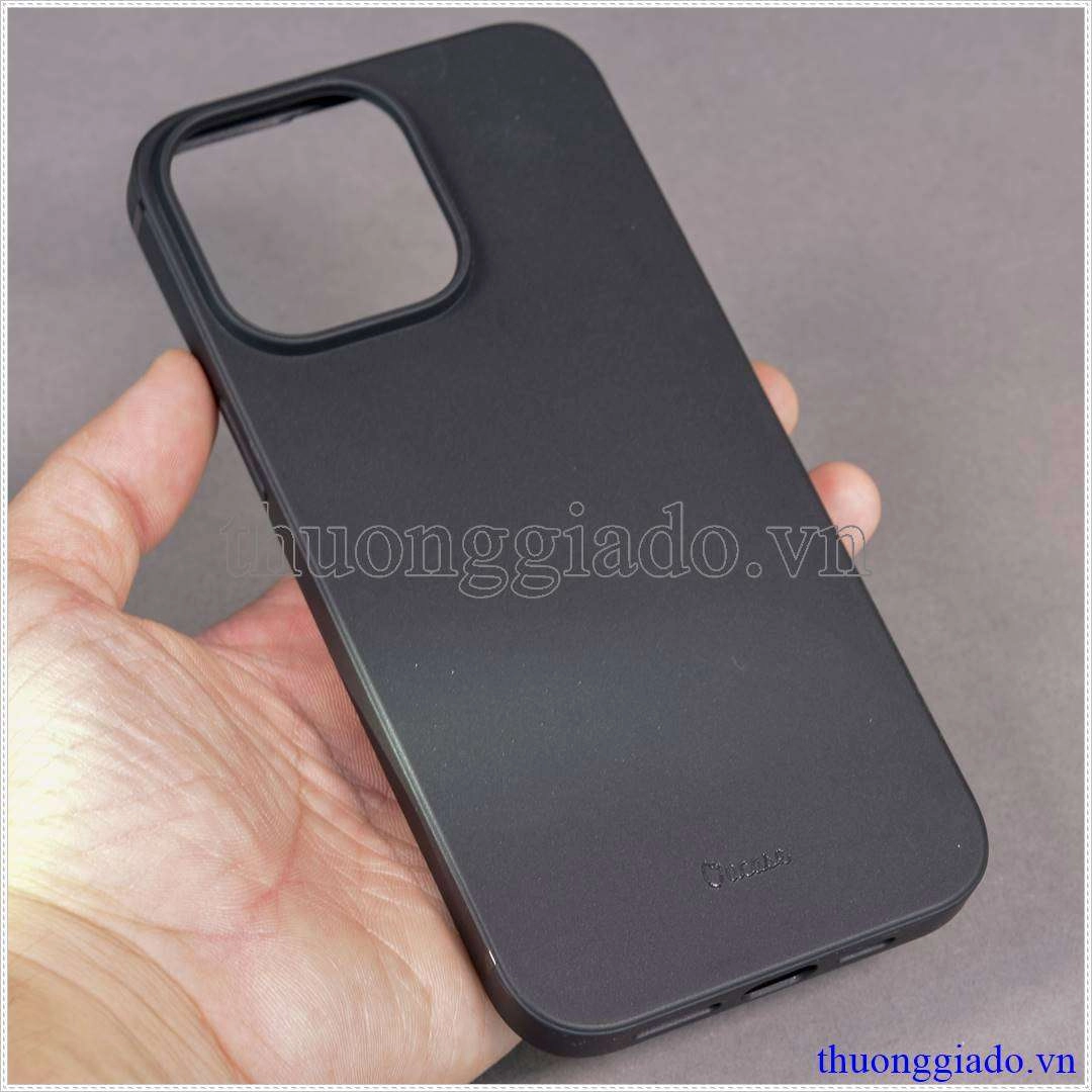 Ốp lưng dẻo màu đen iPhone 14 Pro Max hiệu Vu Case Ốp lưng dẻo màu đen iPhone 14 Pro Max hiệu Vu Case