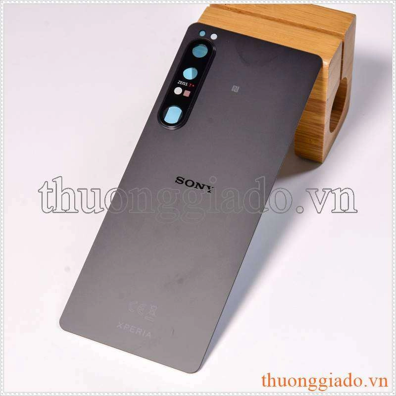Thay kính lưng (nắp lưng) Sony Xperia 1 IV ( Mark 4 ) - kèm kính camera sau